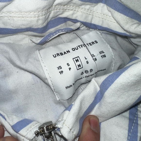 Urban outfitters women’s jacket, blue and white, like new - Picture 3 of 3
